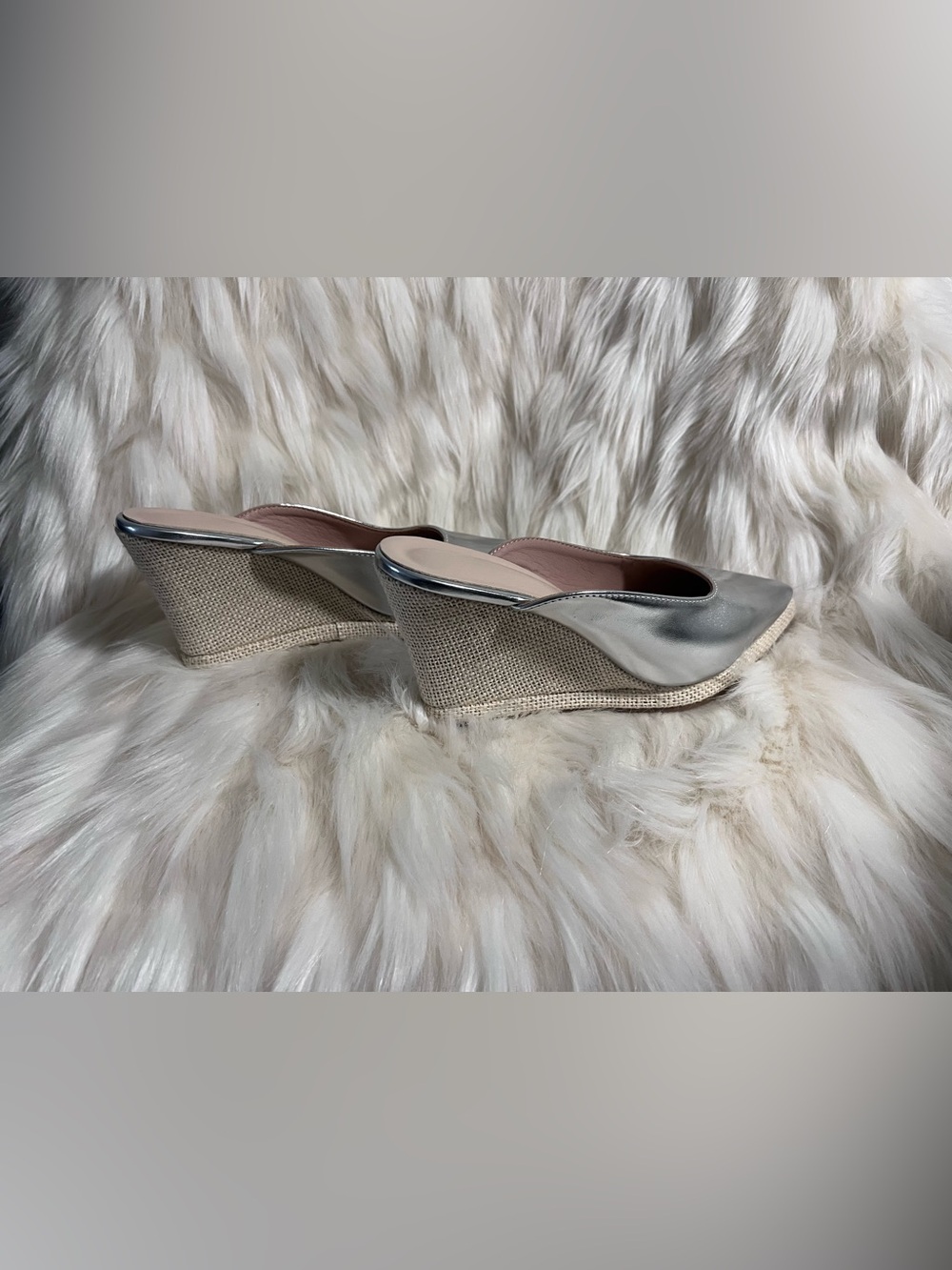 AUTHENTIC - Vincenza Agliana Italian Shoemaker | Size 38 | Tweed/Silver Wedges